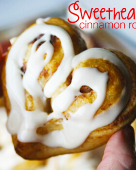 Sweetheart Cinnamon Rolls
