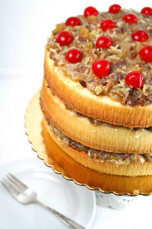 Alabama Lane Cake - Mom Loves Baking