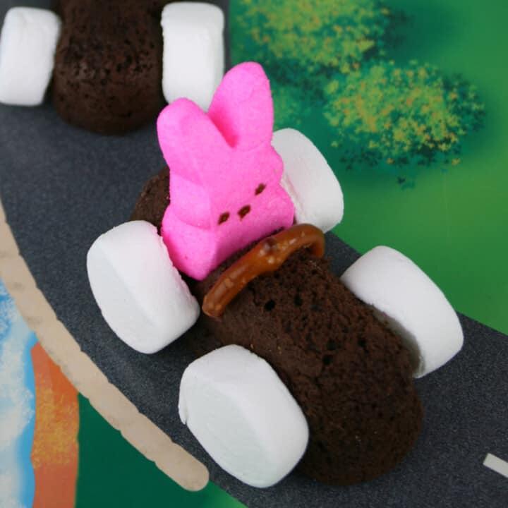 Homemade twinkie bunny car cakes.