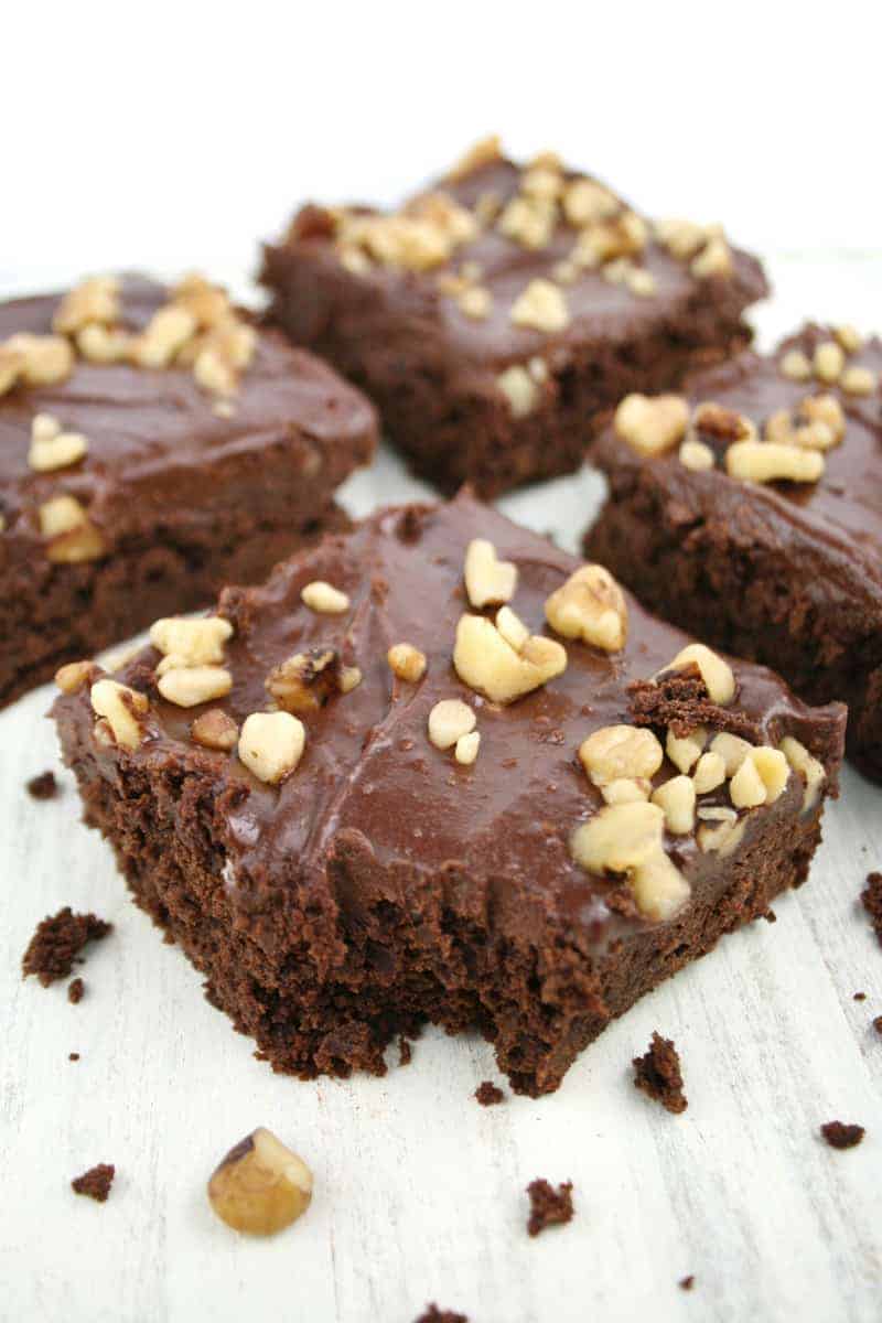 Frosted-Brownies-With-Walnuts-2