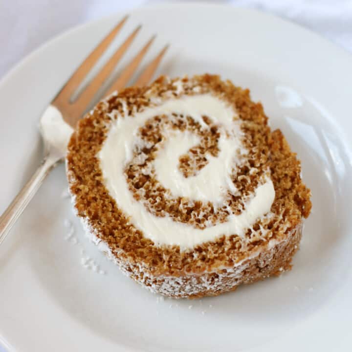 Upside Down Ice Cream Cone Cake - Mom Loves Baking