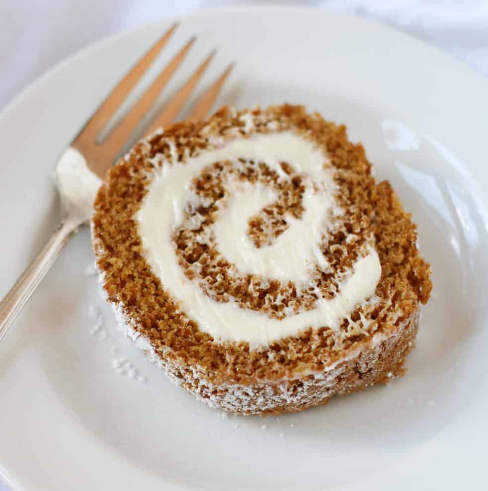 Classic Pumpkin Roll ⋆ Real Housemoms