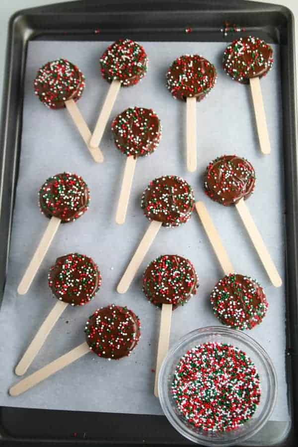 Holiday OREO Cookie Pops - Mom Loves Baking