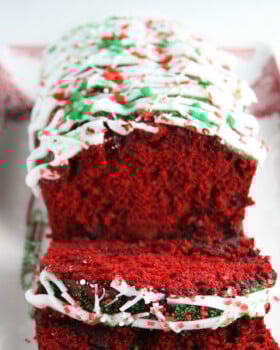 Red Velvet Banana Bread