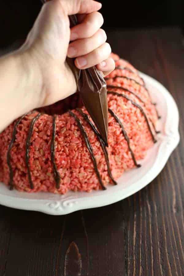 Strawberry Rice Krispies Cake