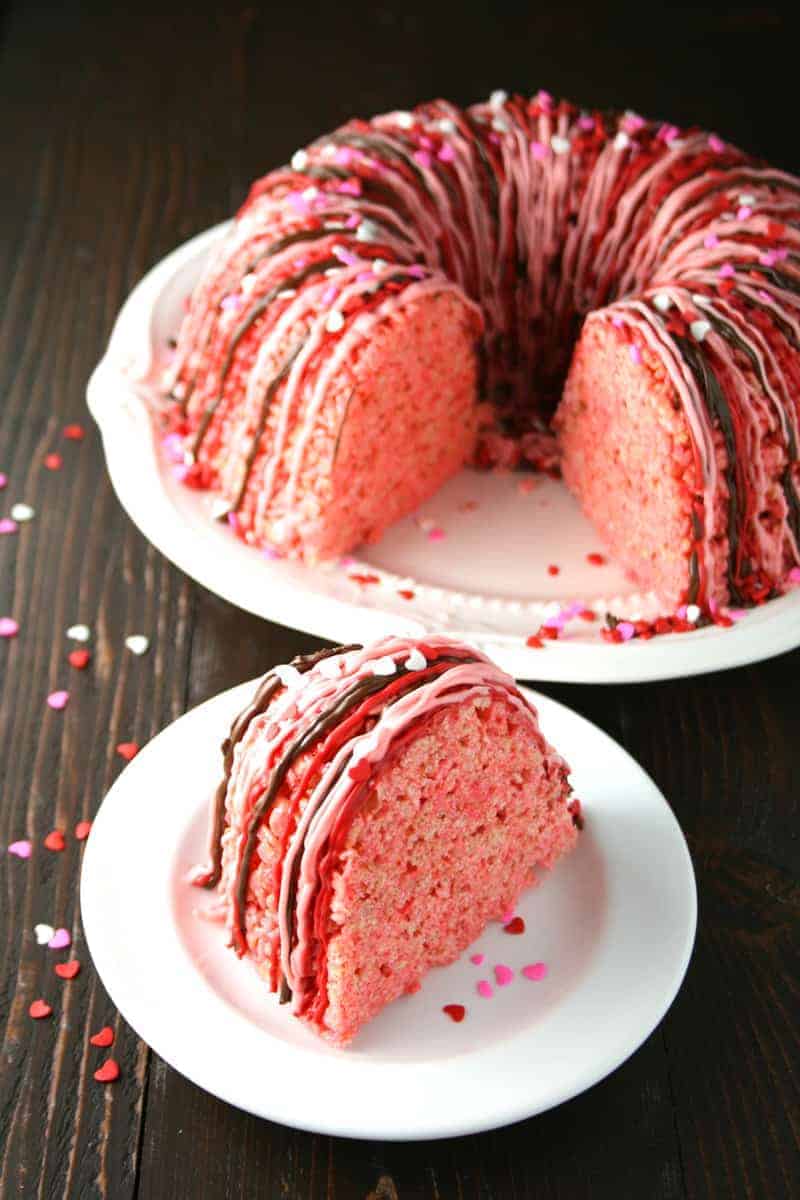 Strawberry Rice Krispies Cake
