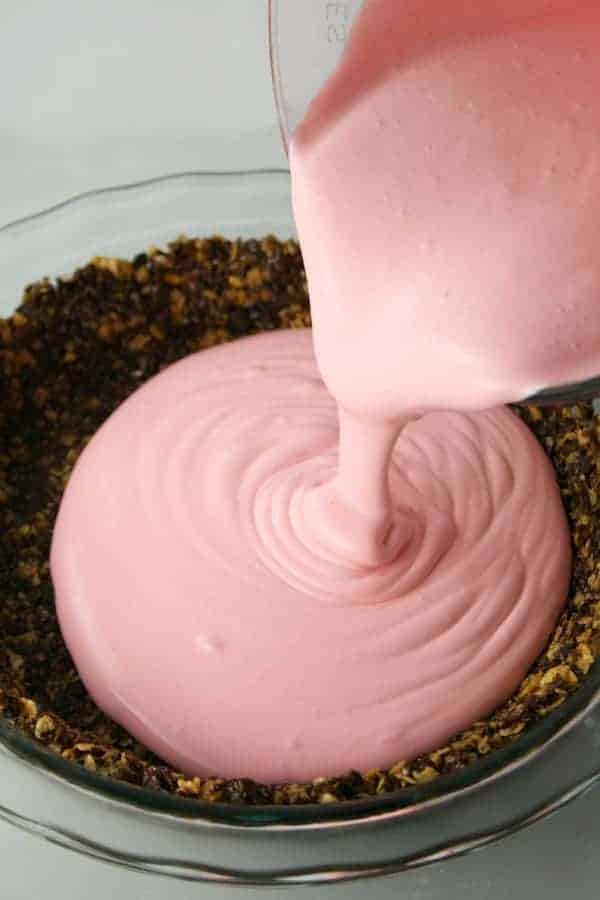 No Bake Strawberry Cream Pie