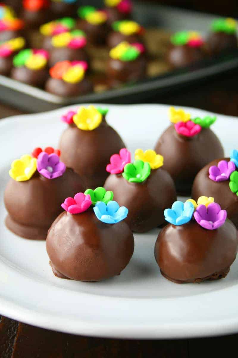 OREO Cookie Balls with Flowers