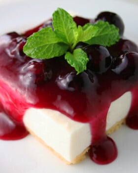 Skinny Blueberry Cheesecake Bars