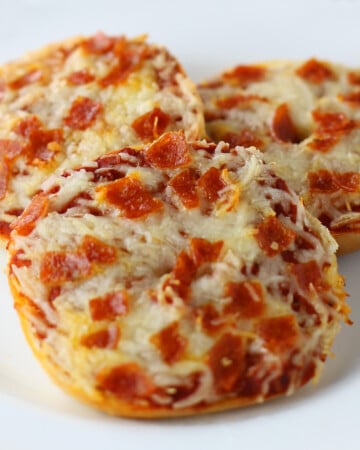 Mini Bagel Pizzas
