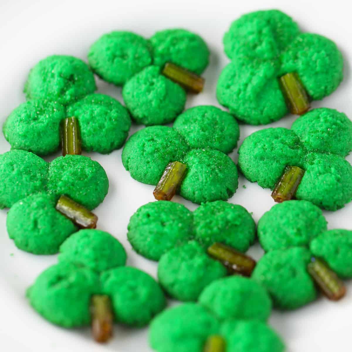 Shamrock Cookie Press Cookies Mom Loves Baking