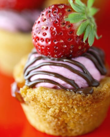 Strawberry Shortcake Cookie Cups