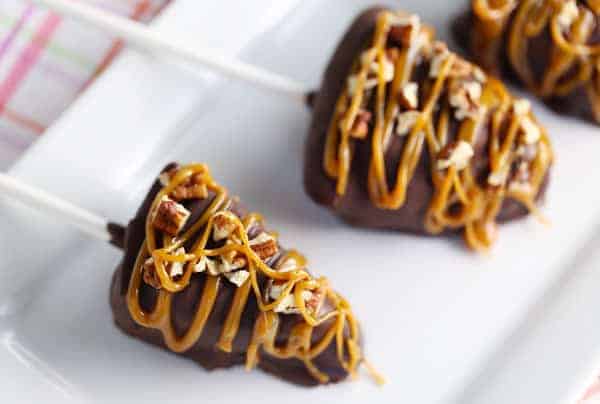 Chocolate Turtle Cheesecake Pops