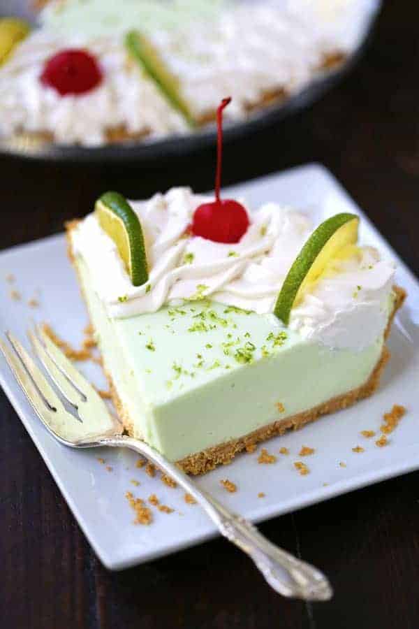 No Bake Key Lime Yogurt Pie - Mom Loves Baking