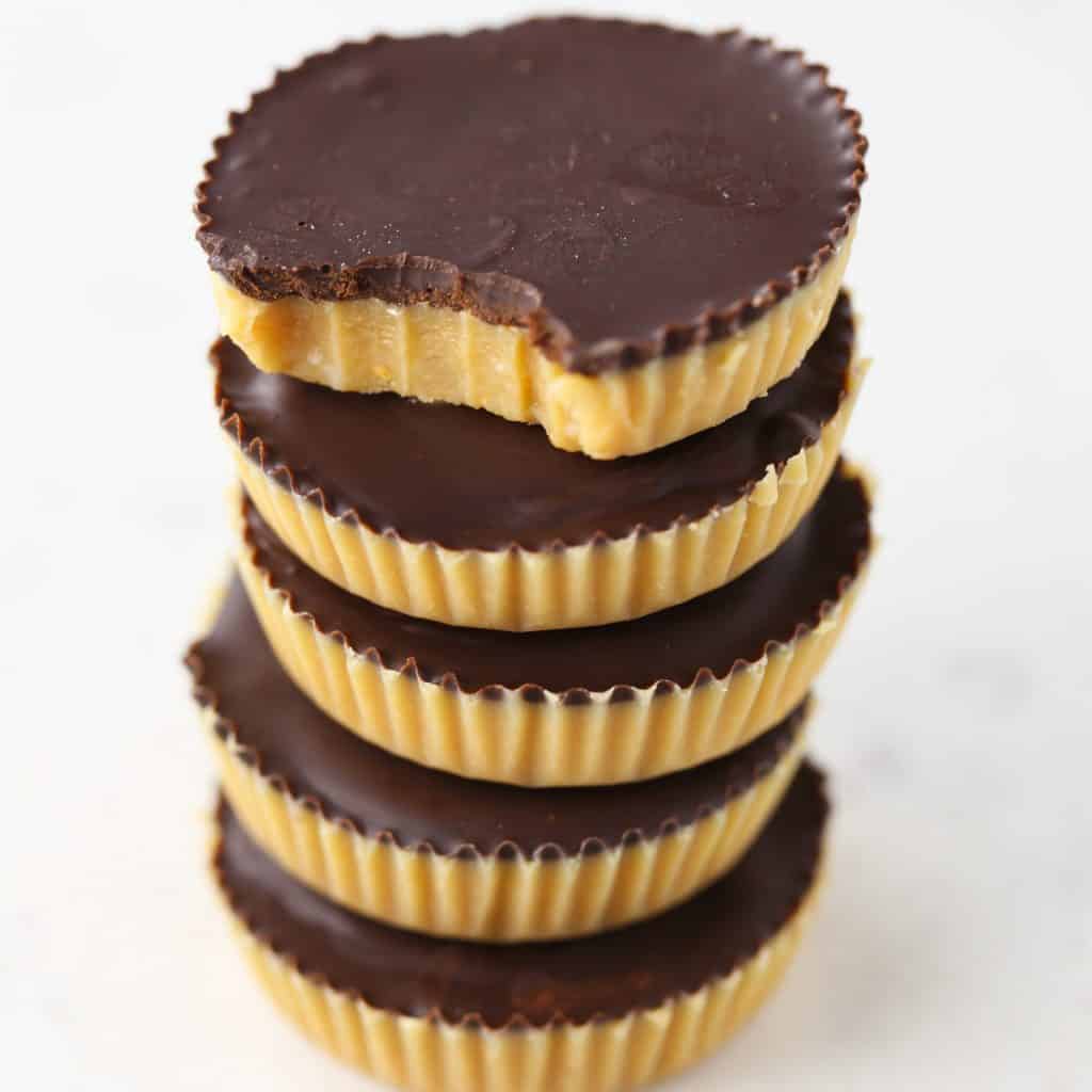 Easy Low Carb Peanut Butter Cups