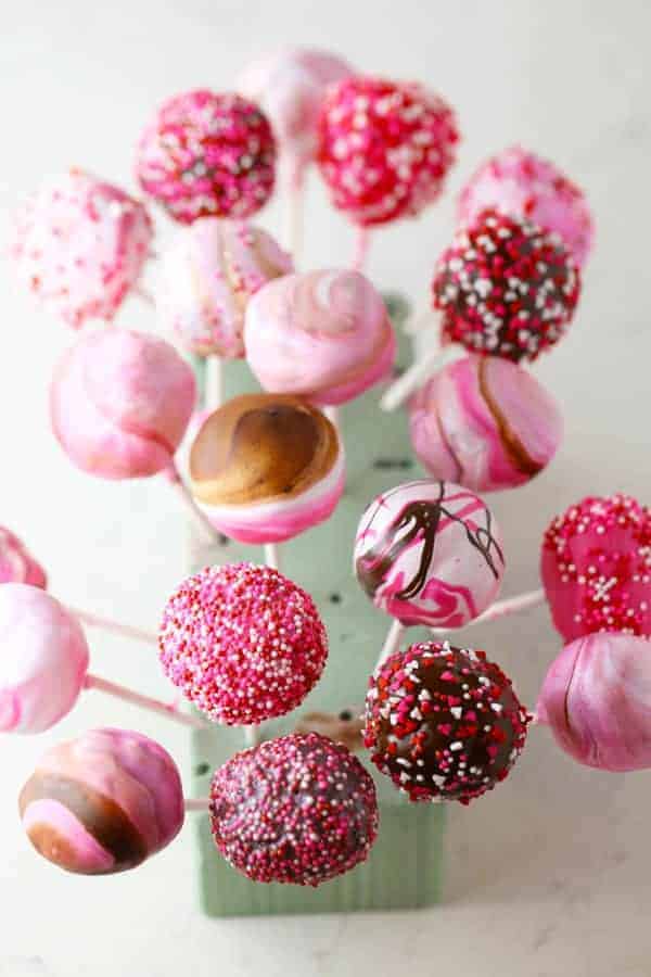 Marbled Red Velvet Cake Pops - Mom Loves Baking