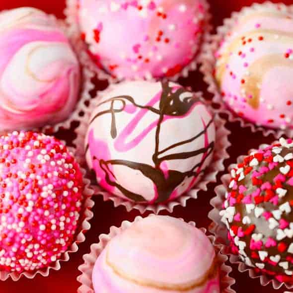 Marbled Red Velvet Cake Pops