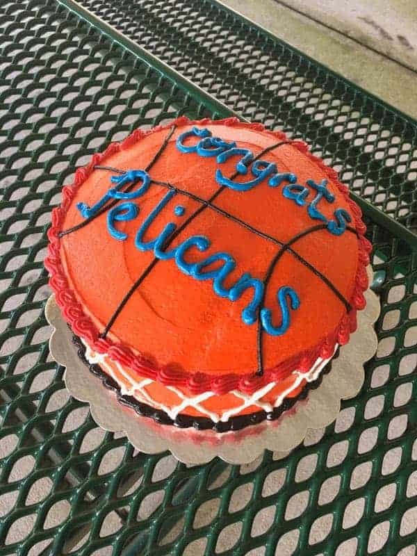 Wacky-Chocolate-Basketball-Theme-Cake