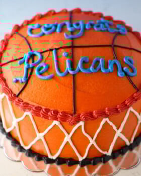Wacky-Chocolate-Basketball-Theme-Cake