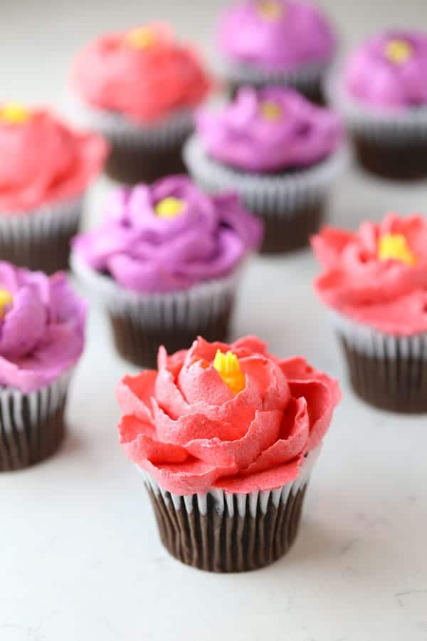 Meringue Powder Buttercream Flowers