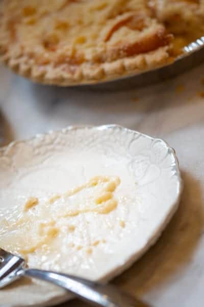 Aunt Nancy's Peach Pie with Streusel Topping