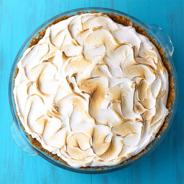 Baked alaska ice cream pie