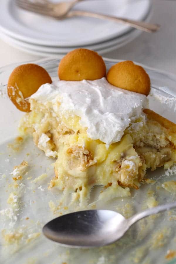 Classic Southern Banana Pudding - Mom Loves Baking