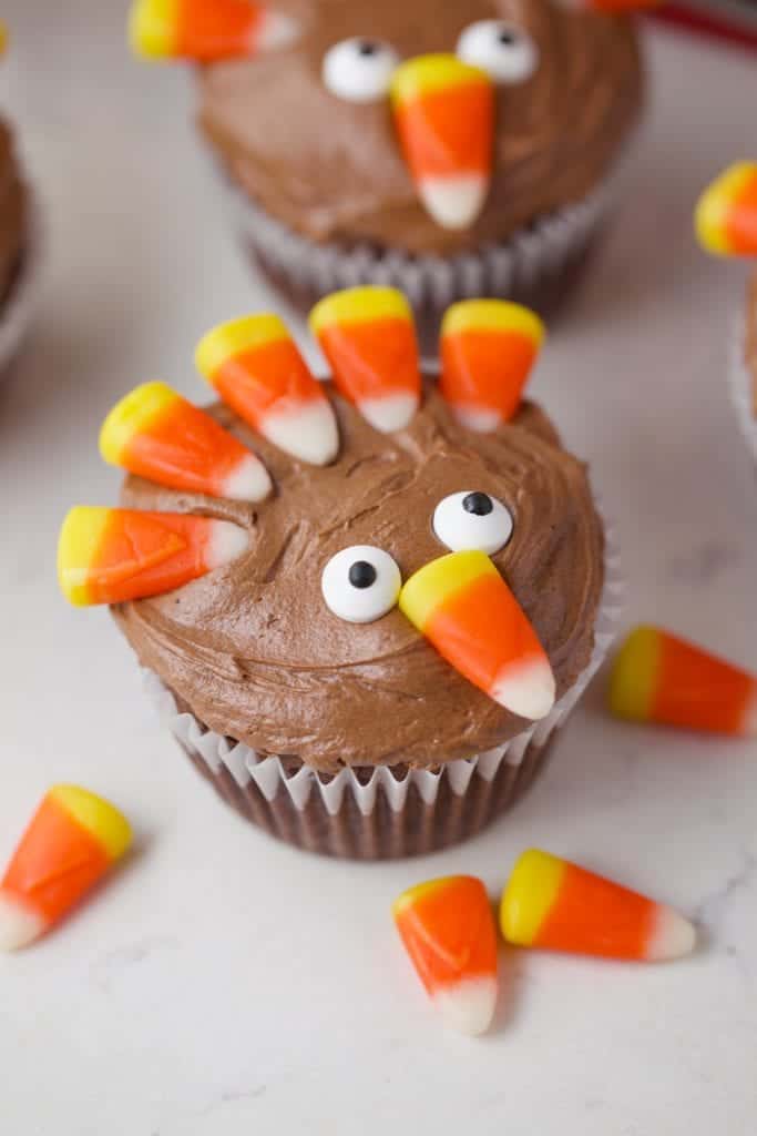 Thanksgiving turkey brownie cupcakes