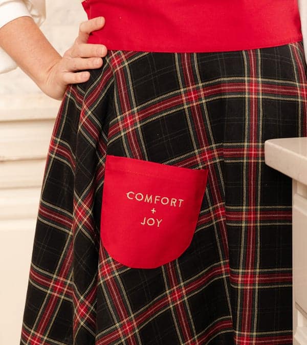 Simply Christmas black plaid apron red pocket