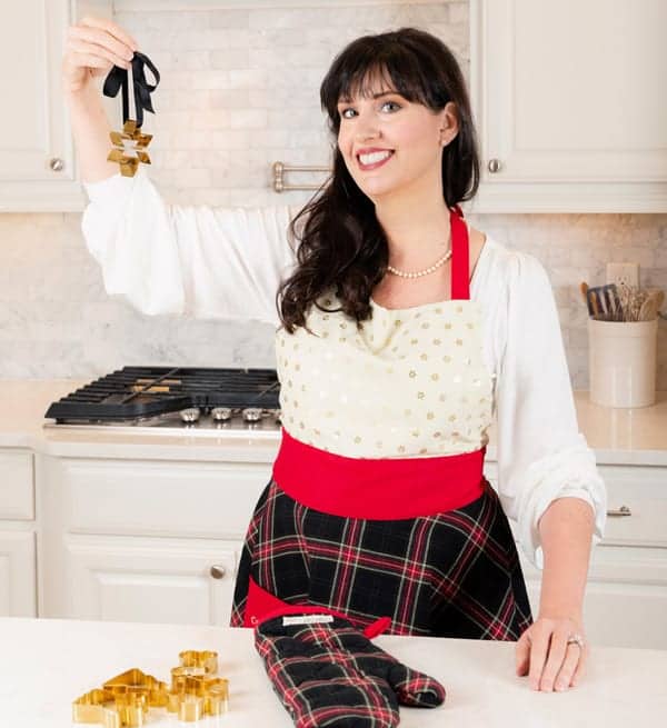 Simply christmas cookie cutters and oven mitt