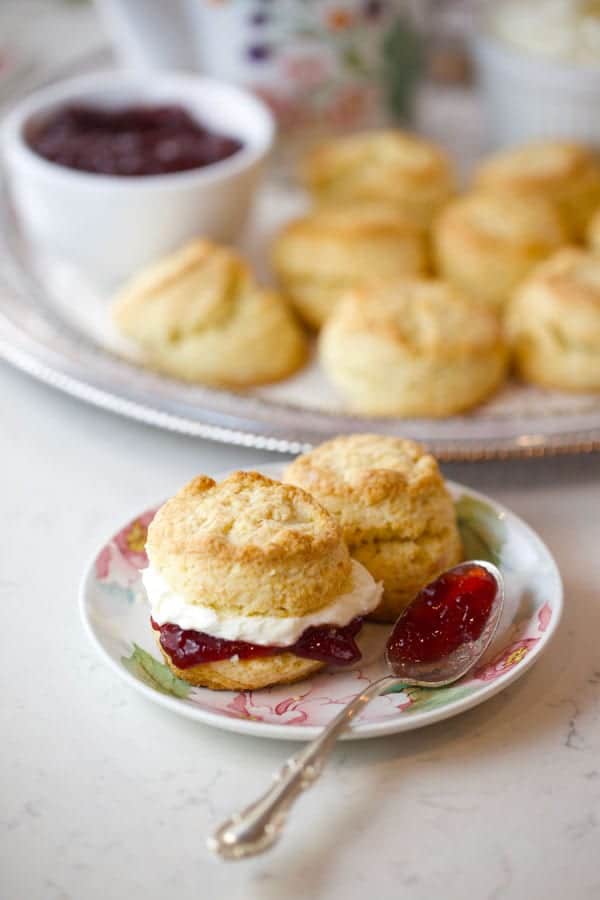 Scones with clotted cream