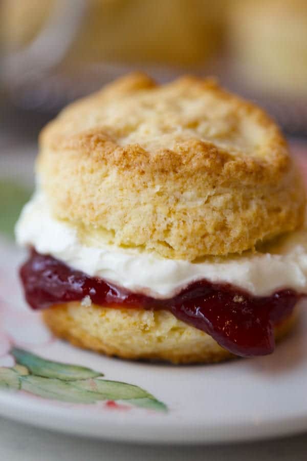 Cream scones with jam