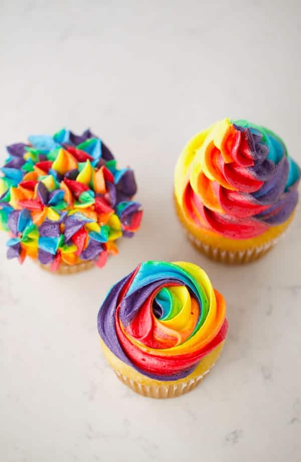 Rainbow buttercream frosting piping techniques