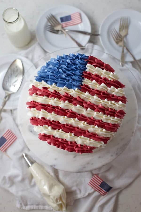 Buttercream USA flag cake