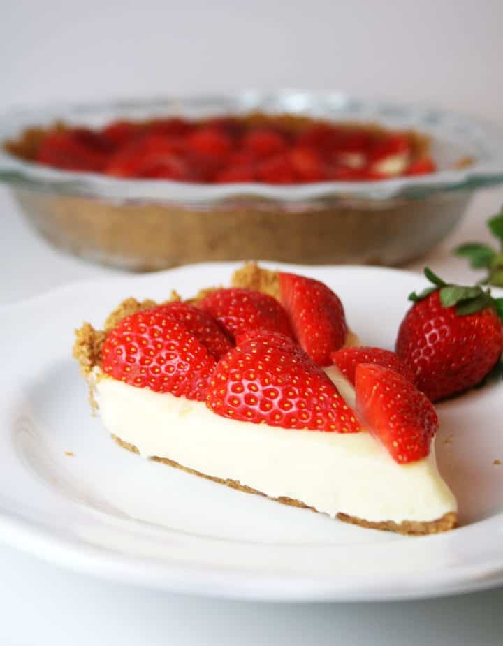 Lime cream strawberry pie