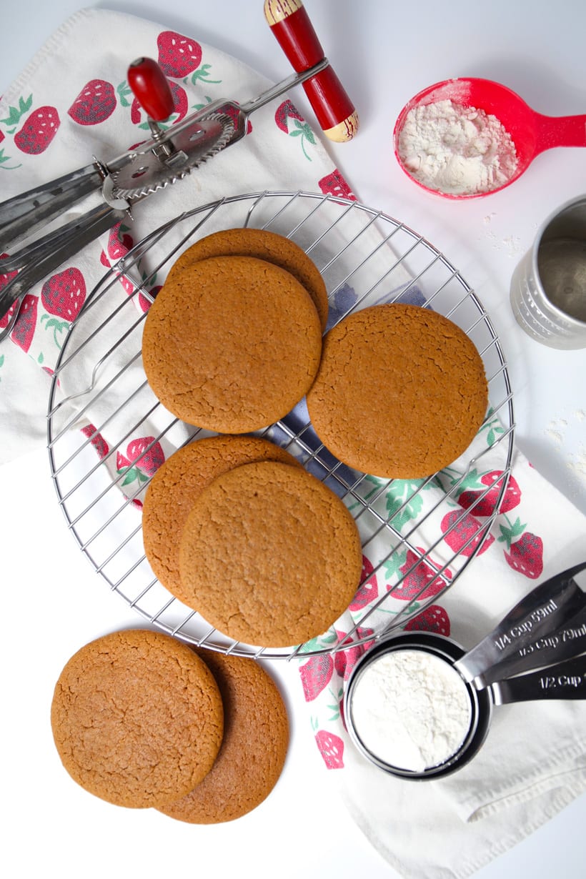 Big chewy soft ginger spices molasses cookies old fashioned recipe