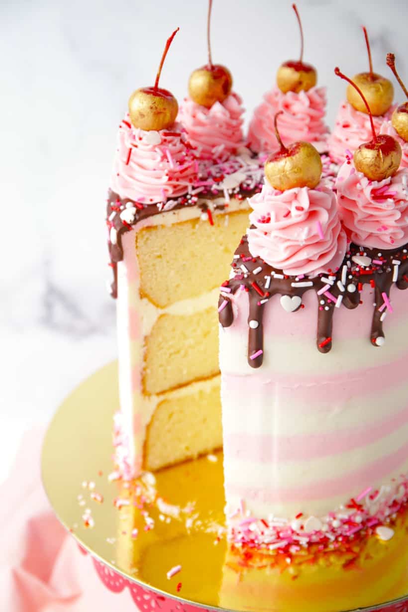 How to make a striped buttercream cake