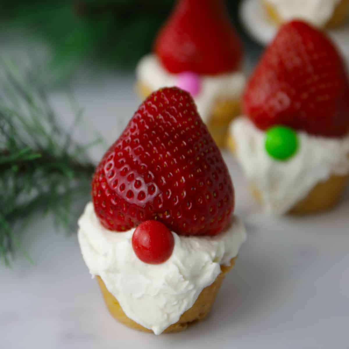 Easy Christmas Gnome Cookies Mom Loves Baking