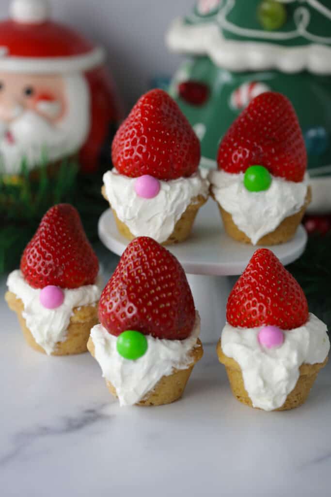 Easy Christmas Gnome Cookies Mom Loves Baking