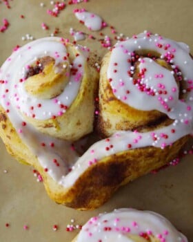 Valentine heart cinnamon rolls