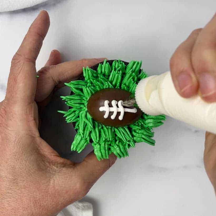 Superbowl game day cupcakes