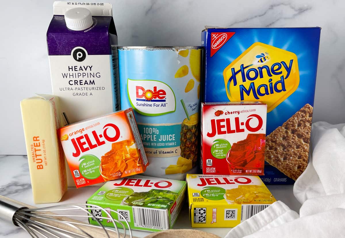 Ingredients neede to make a crown jewel jello cake.