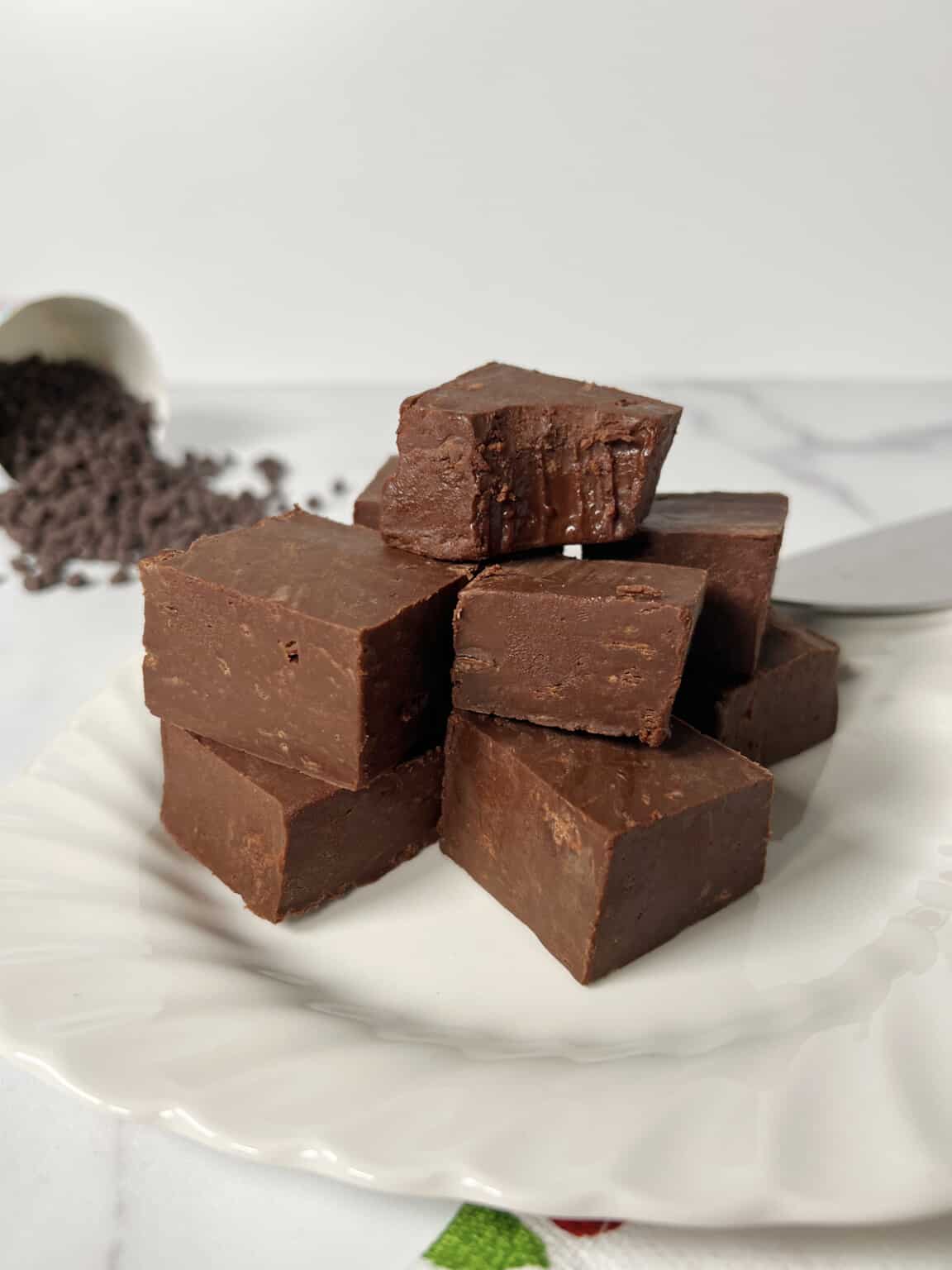 Quick Easy Fudge - Mom Loves Baking