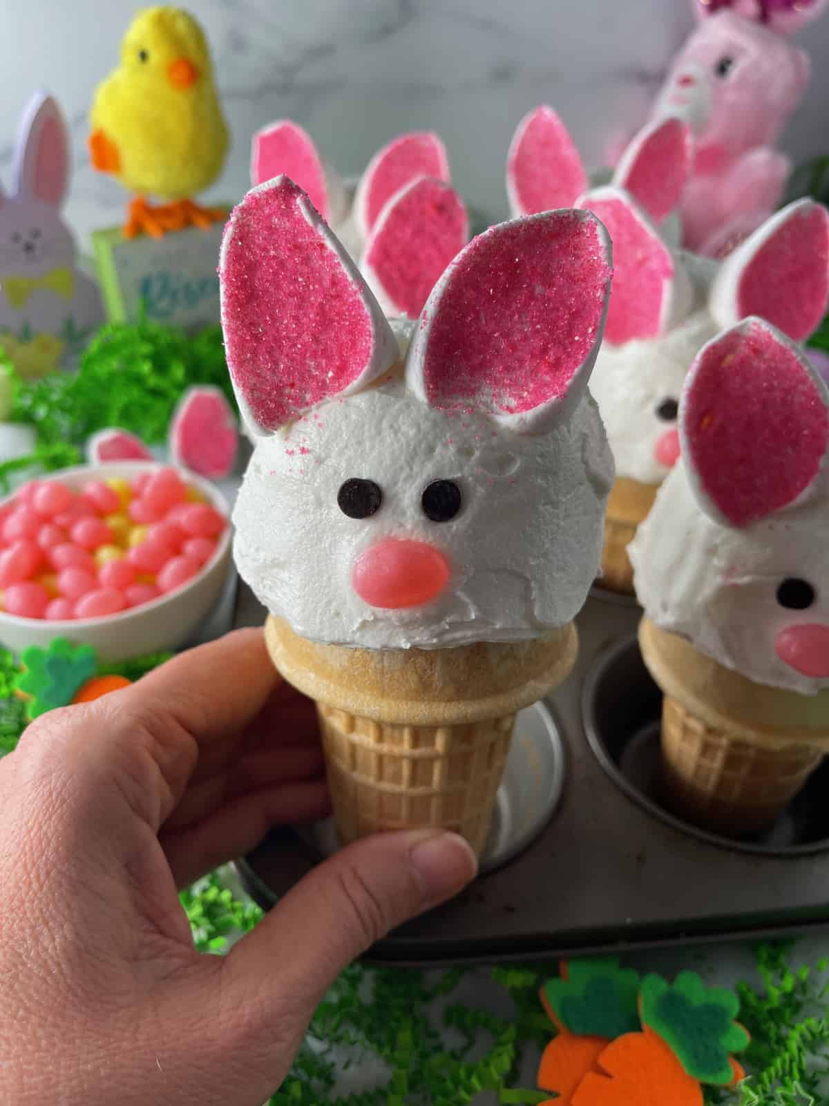 Easy bunny cupcake with marshmallow bunny ears.