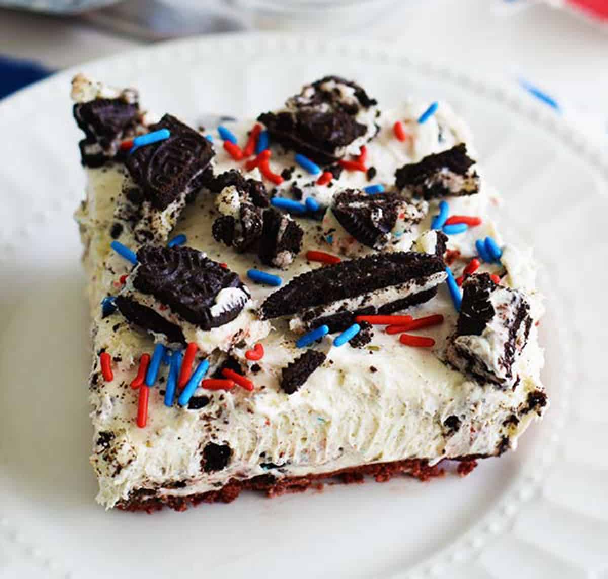 The best oreo cheesecake dessert.