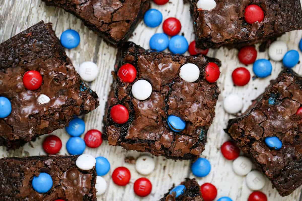 The best ooey gooey brownies.