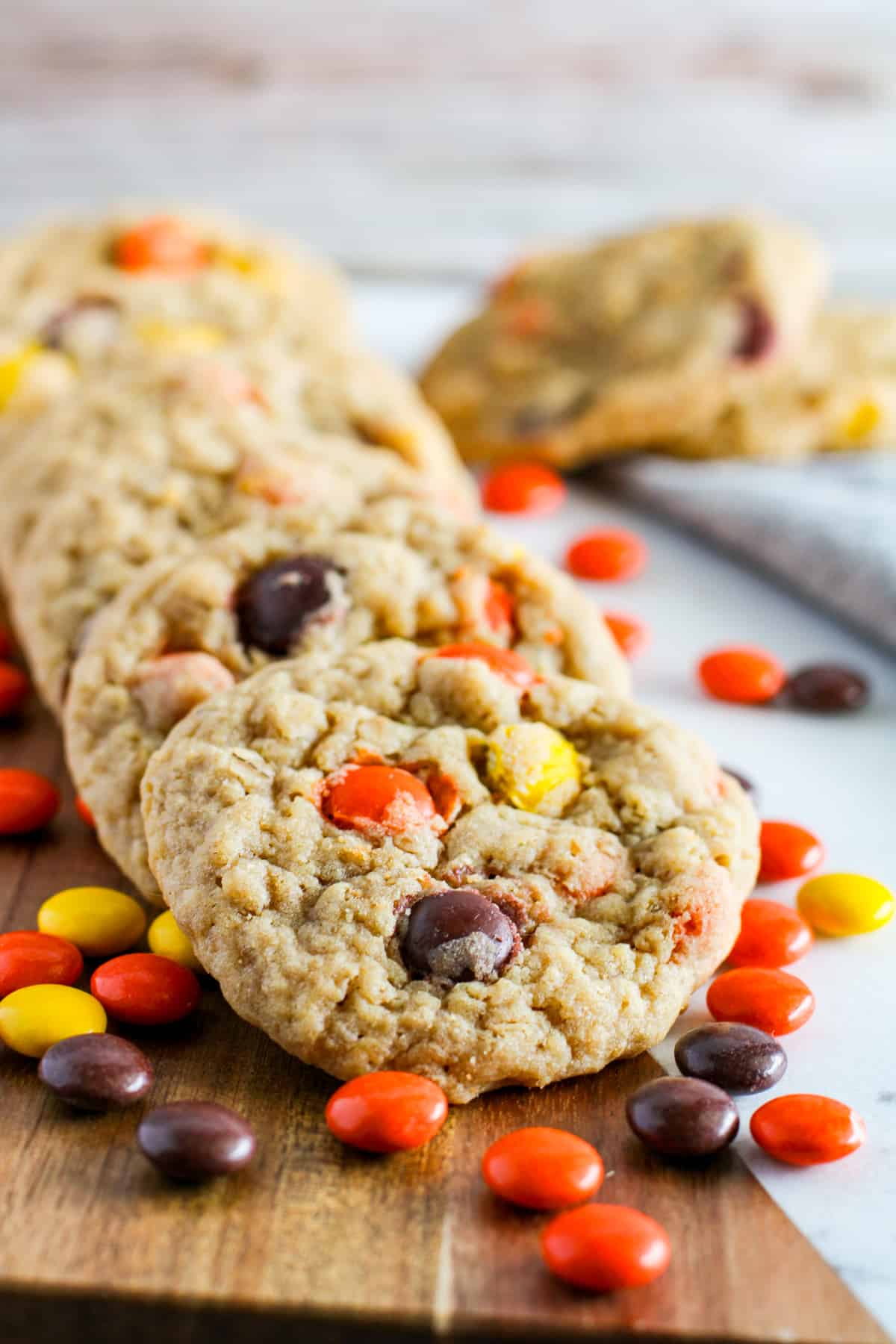 Yummy peanut butter oatmeal cookies.