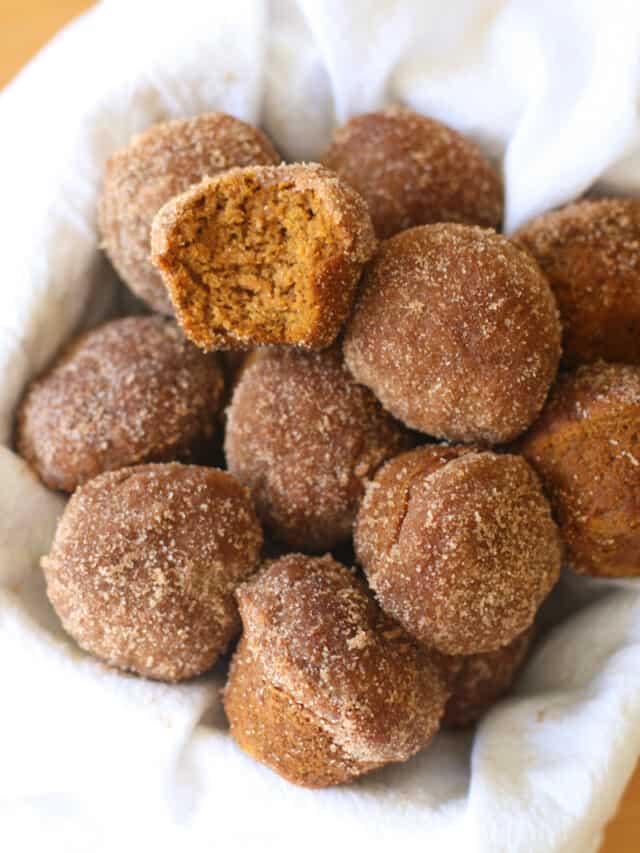 Cinnamon Spice Pumpkin Mini Muffins