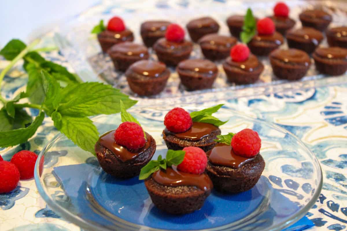 Homemade mini cake bites recipe.