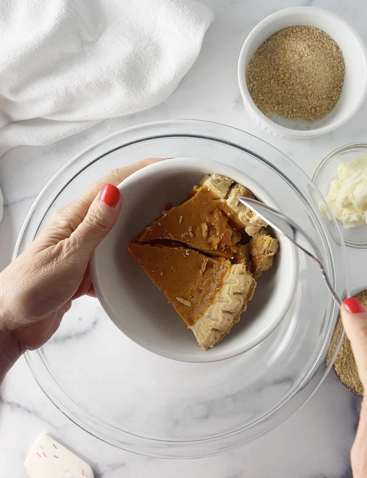 Pumpkin pie in bowl.